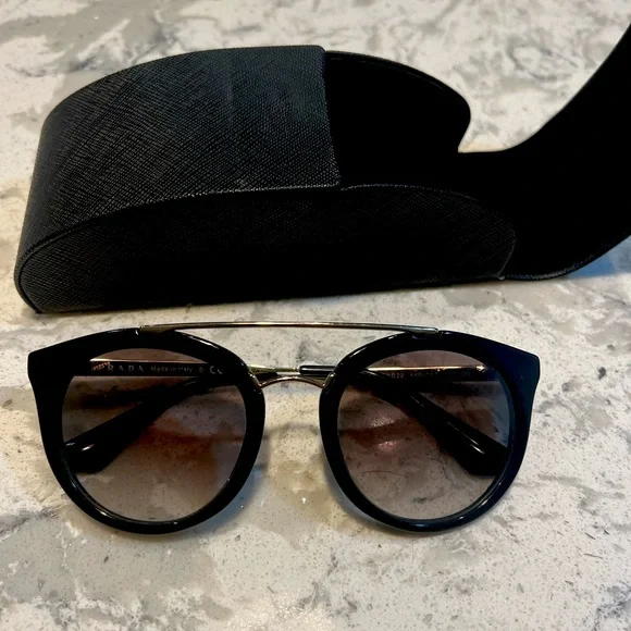 Prada Cinema Sunglasses Pr 23ss display picture 1